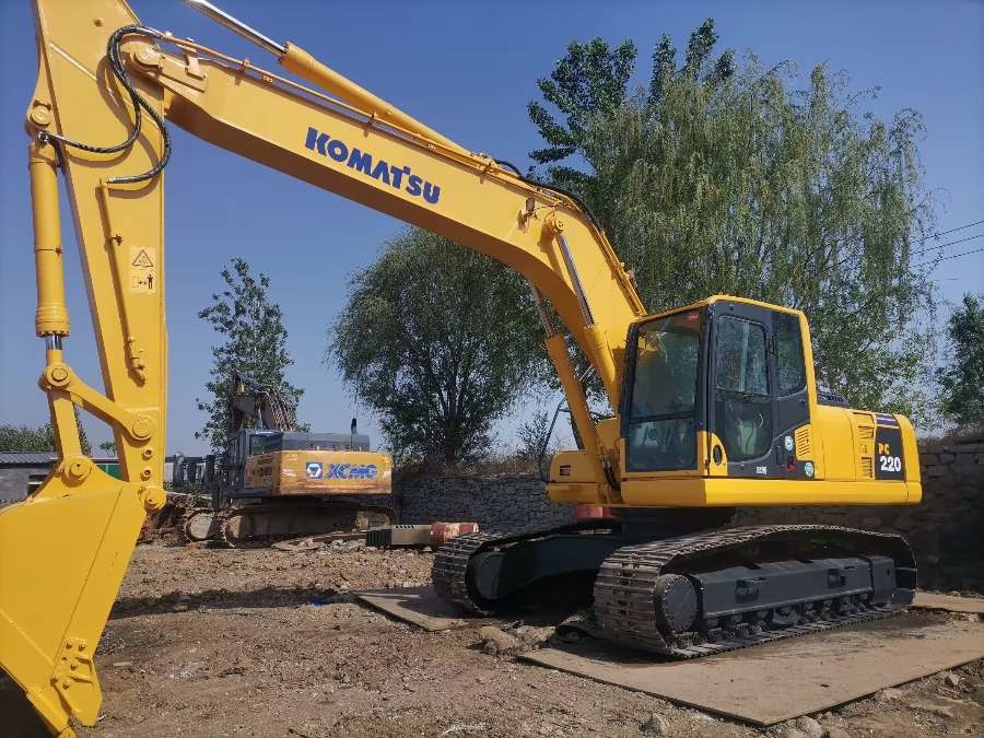 Japan Gebruikte Komatsu graafmachine te koop tweedehands PC220-8 Jindongyu Machinery