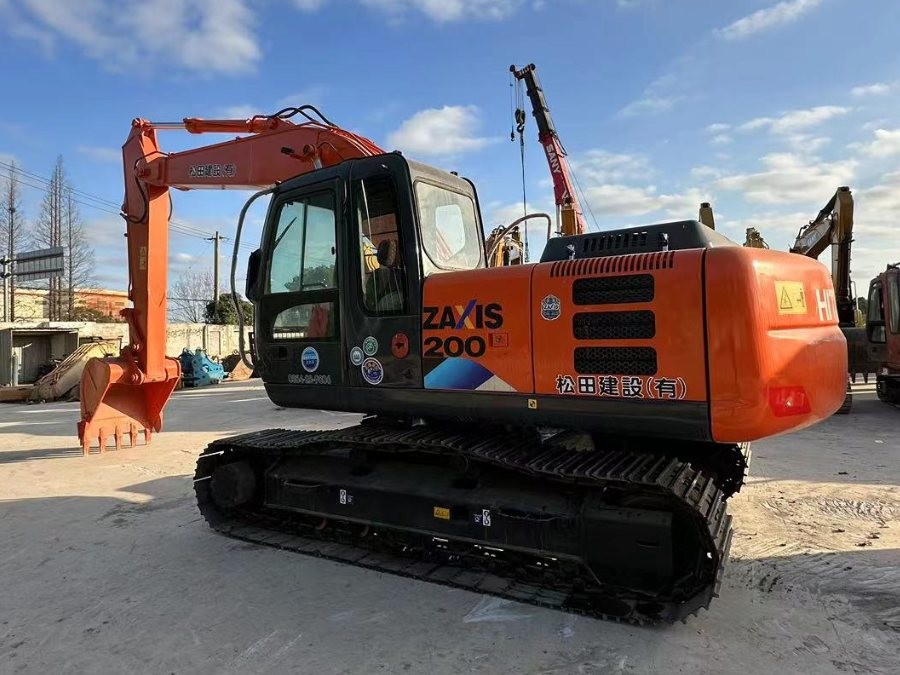 Japan Gebruikte Hitachi graafmachine te koop Tweedehands ZX200 Jindongyu Machinery