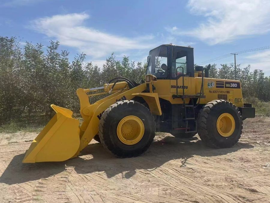 Japan Gebruikte Komatsu Loader te koop Tweedehands WA380-3 Jindongyu Machinery